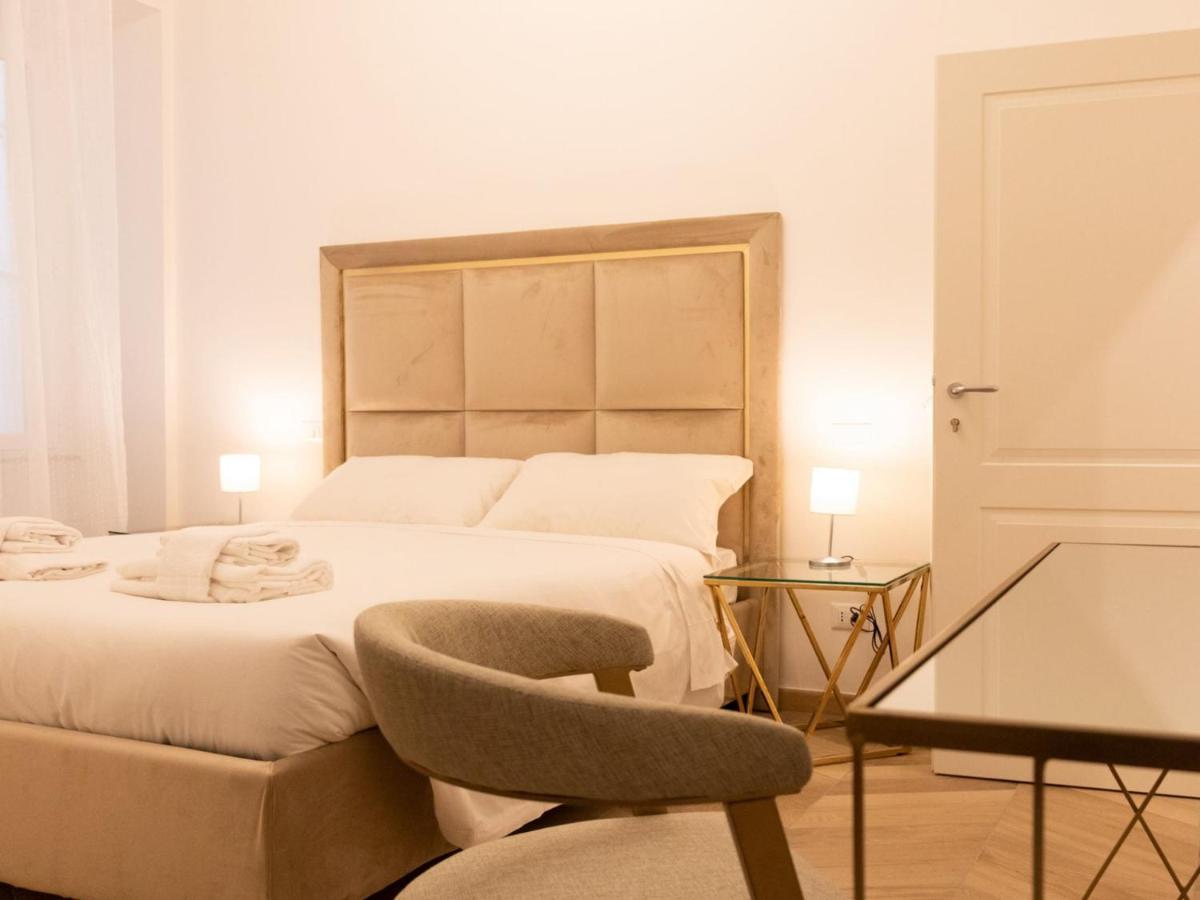 The Best Rent - Elegant Five-Bedrooms Apartment Near Colosseo Roma Eksteriør bilde