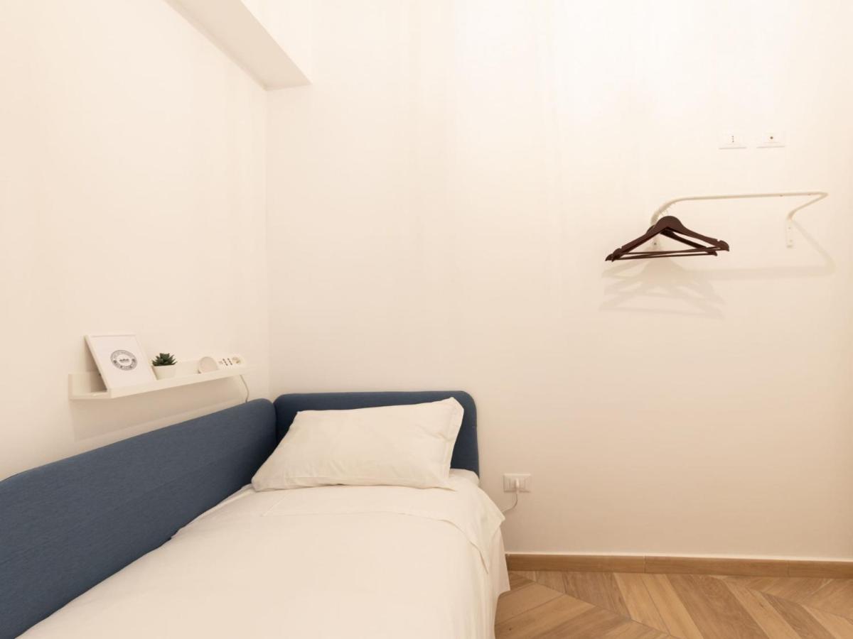 The Best Rent - Elegant Five-Bedrooms Apartment Near Colosseo Roma Eksteriør bilde
