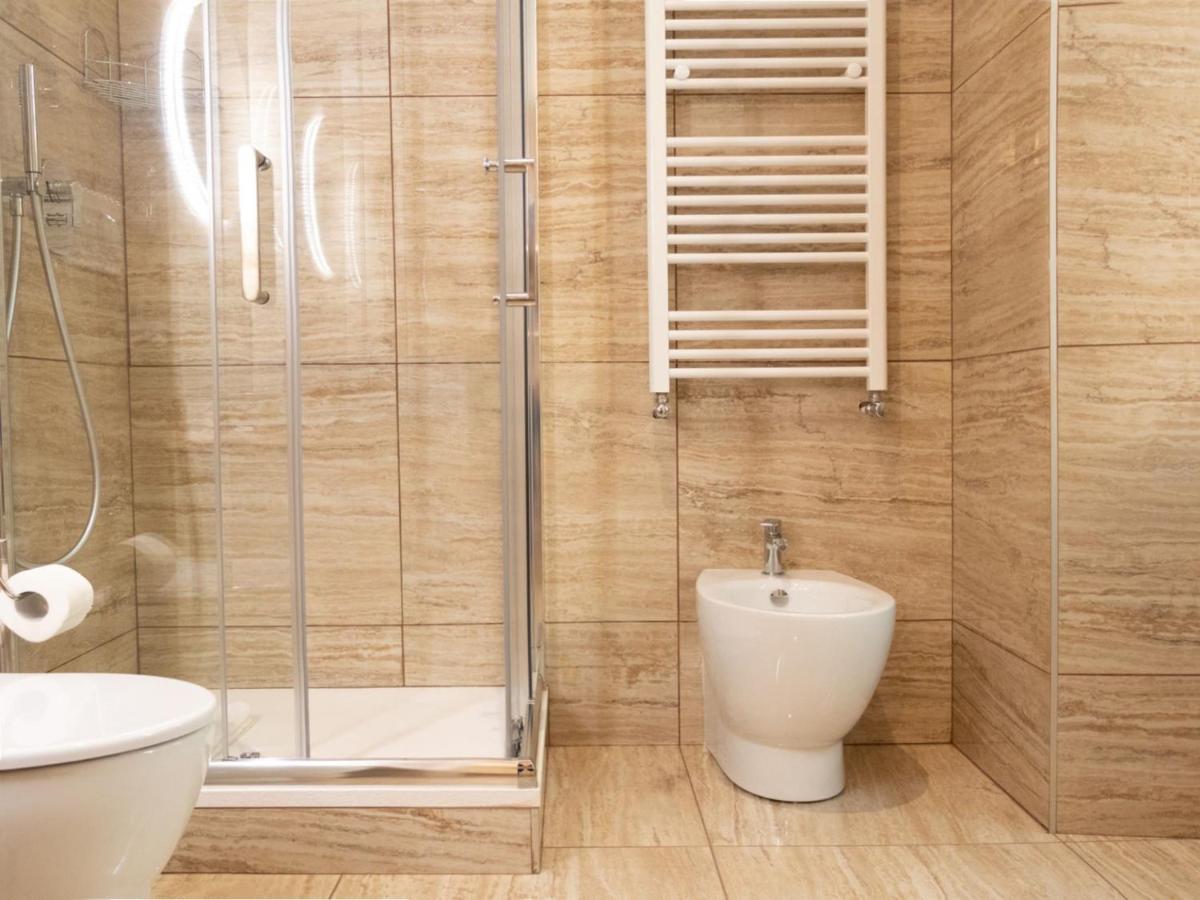 The Best Rent - Elegant Five-Bedrooms Apartment Near Colosseo Roma Eksteriør bilde