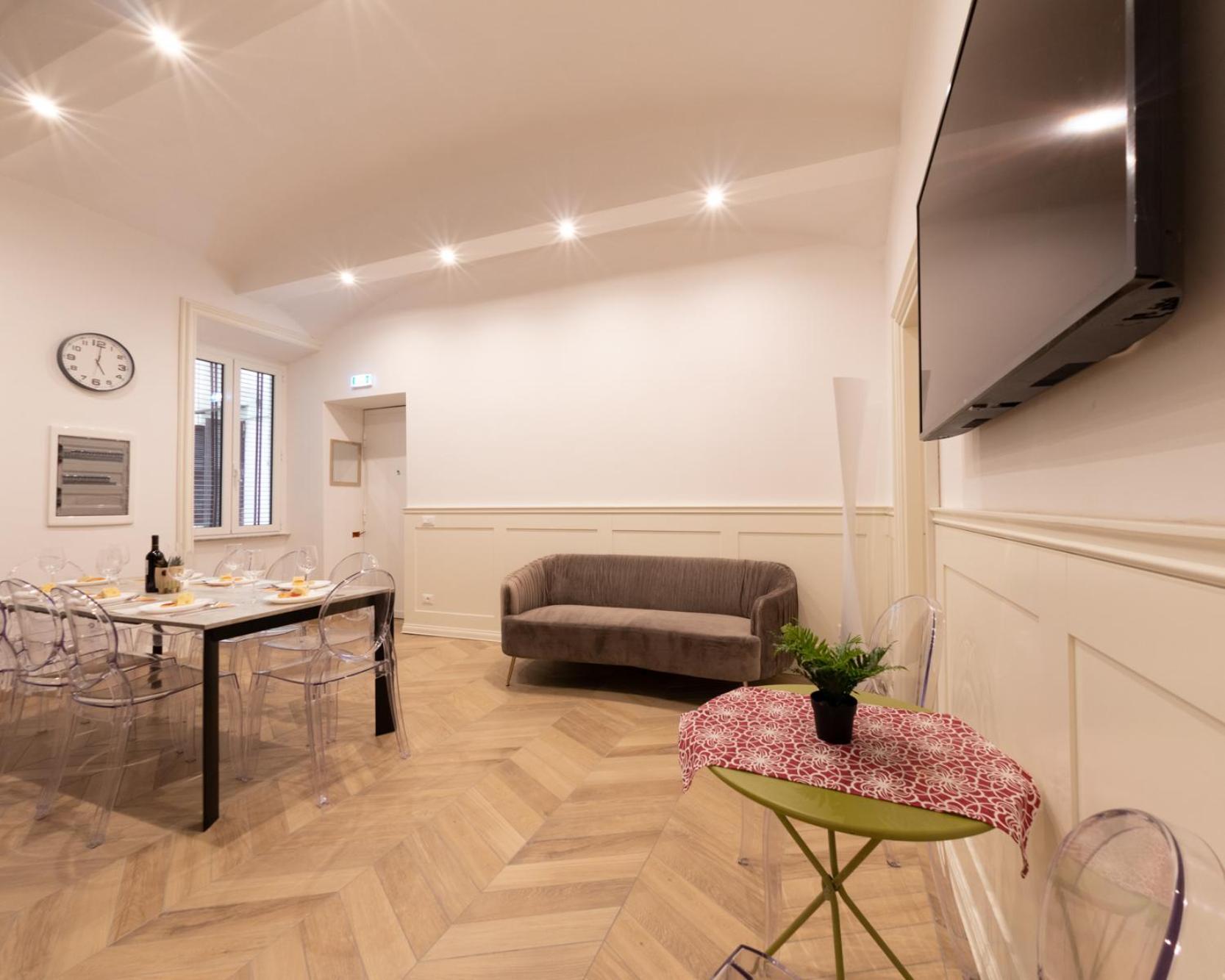 The Best Rent - Elegant Five-Bedrooms Apartment Near Colosseo Roma Eksteriør bilde